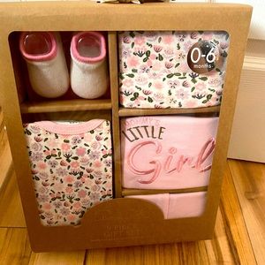 0-6 month baby girl gift set